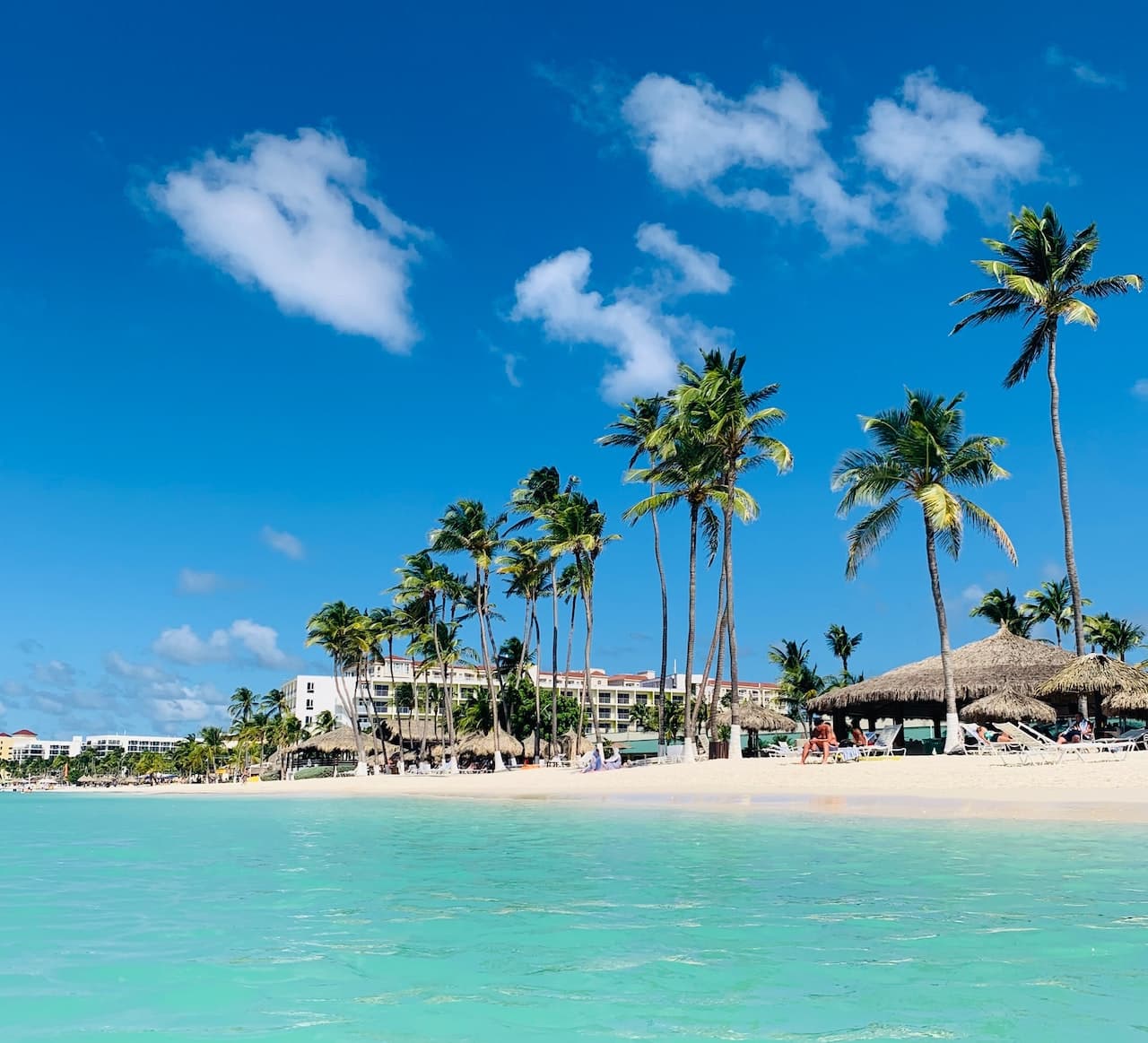 Aruba Tourism Statistics 2026: Visitors, Cruise & the Visitor Economy