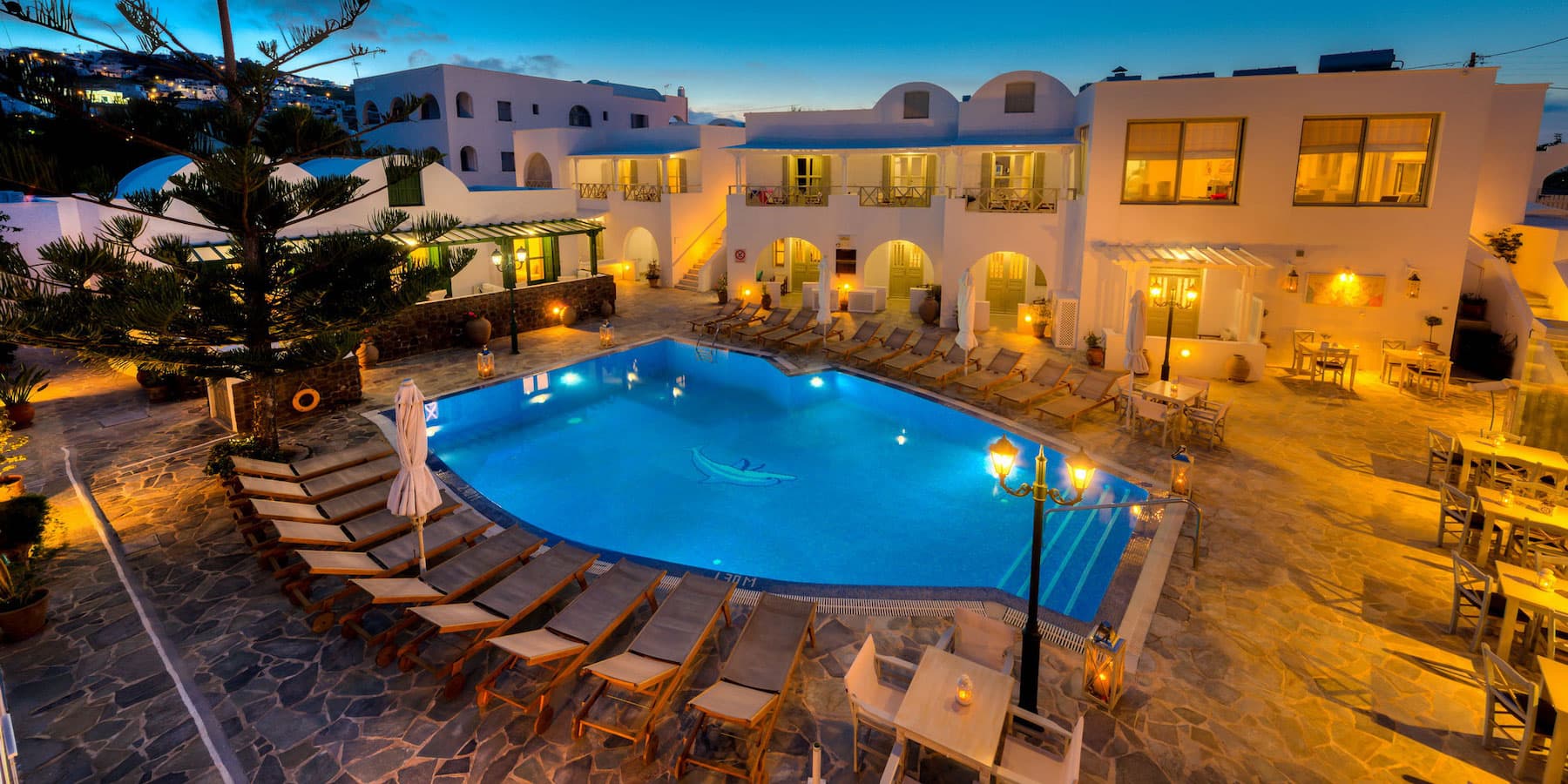 All-inclusive on Santorini? The truth – and the island's 7 best luxury hotels