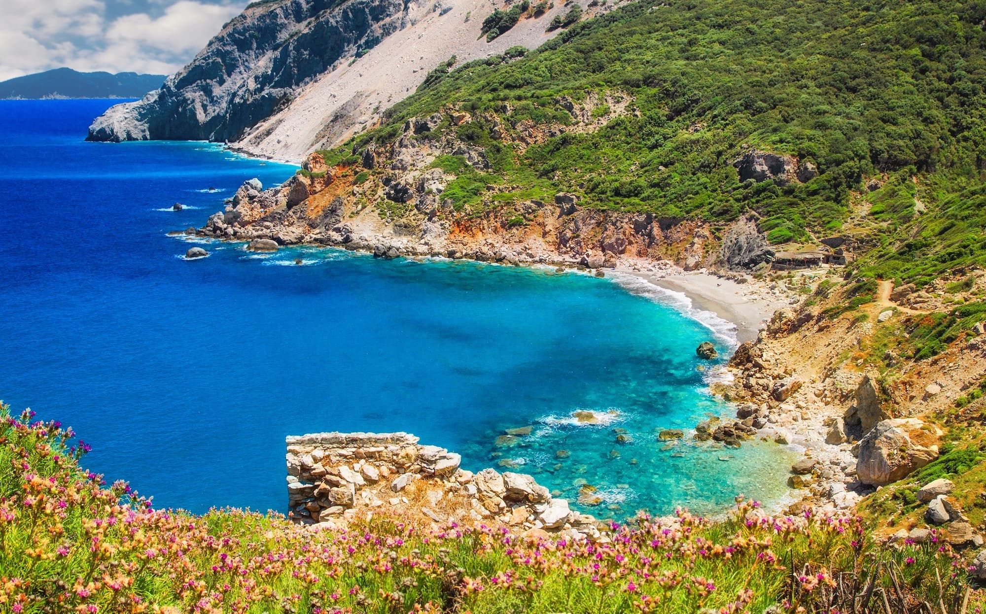 Luxury hotels in Skiathos