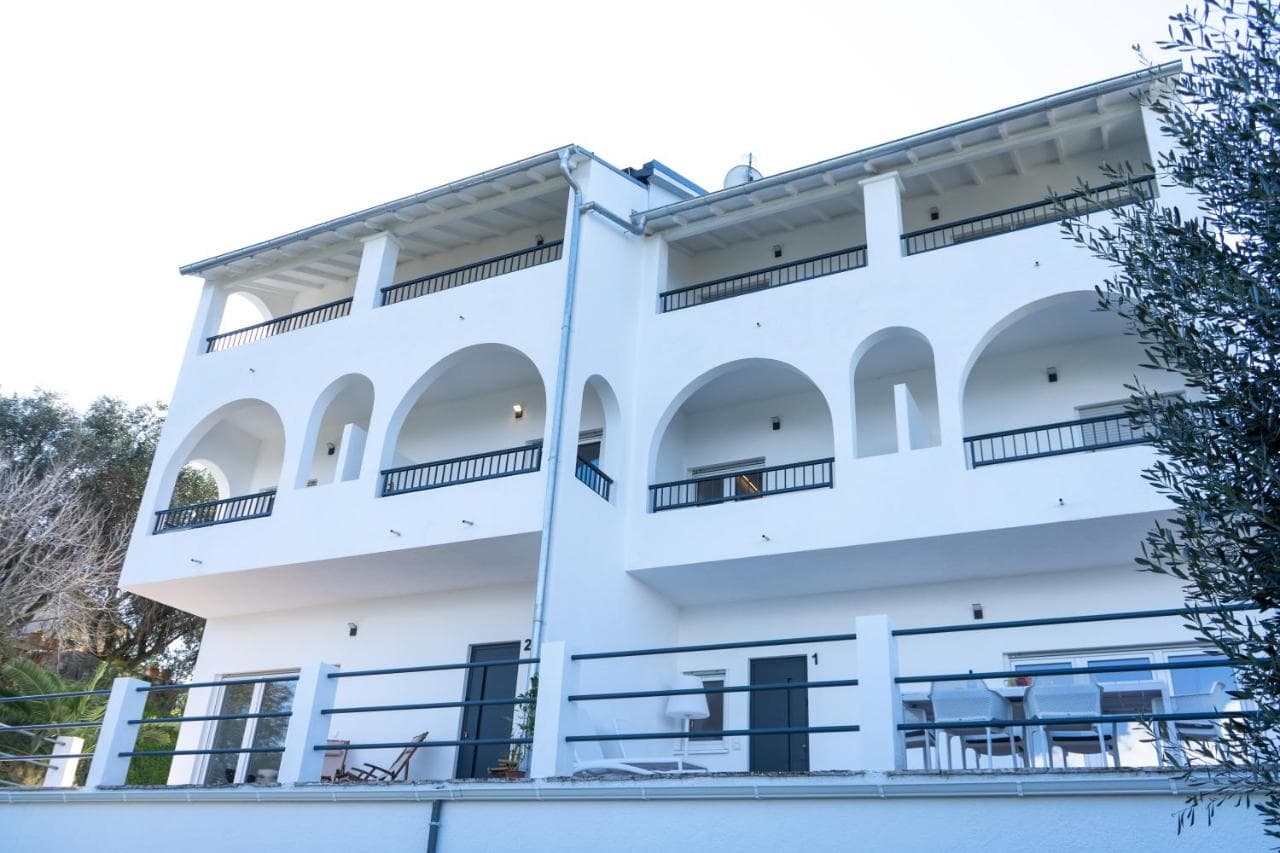 Villa Ocean Breeze view 4