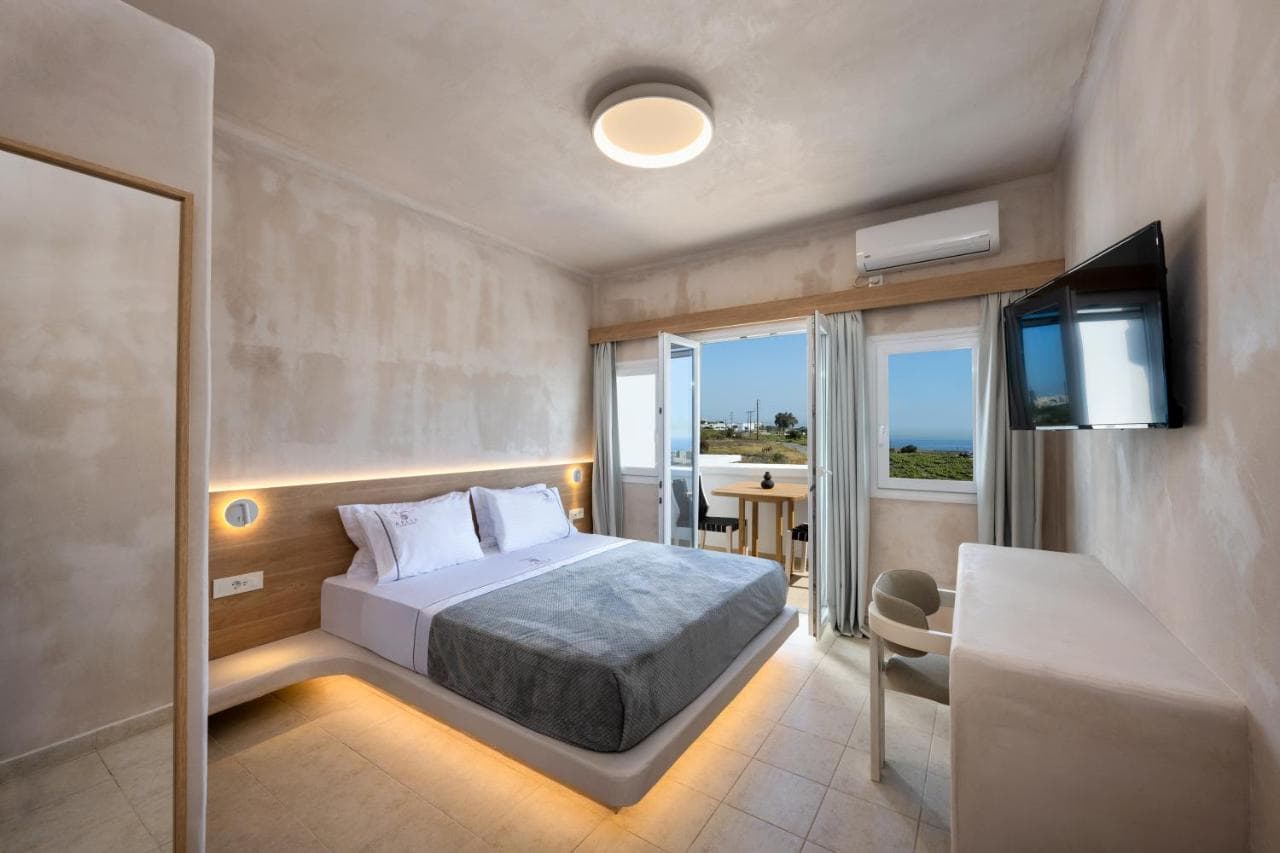 Aelia Luxury Suites view 8