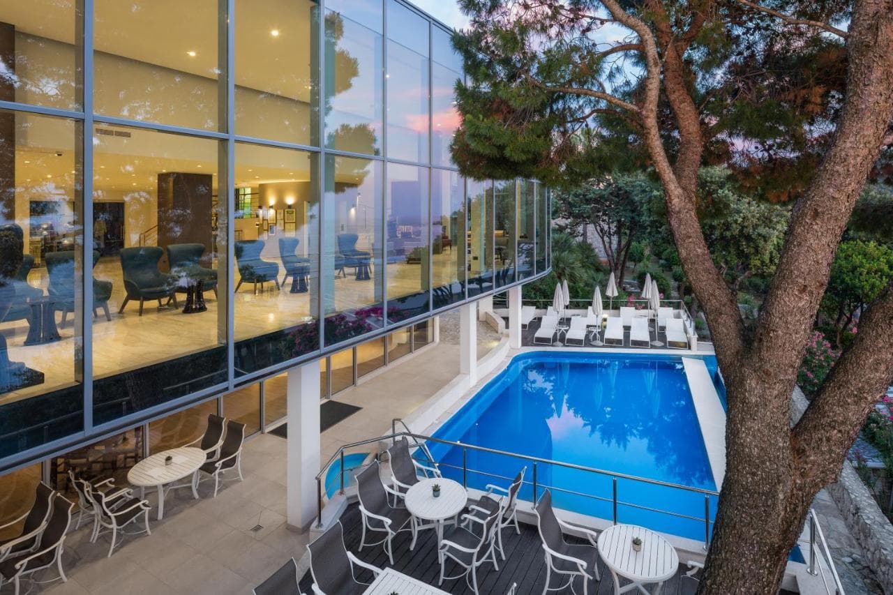 Royal Ariston Hotel view 4