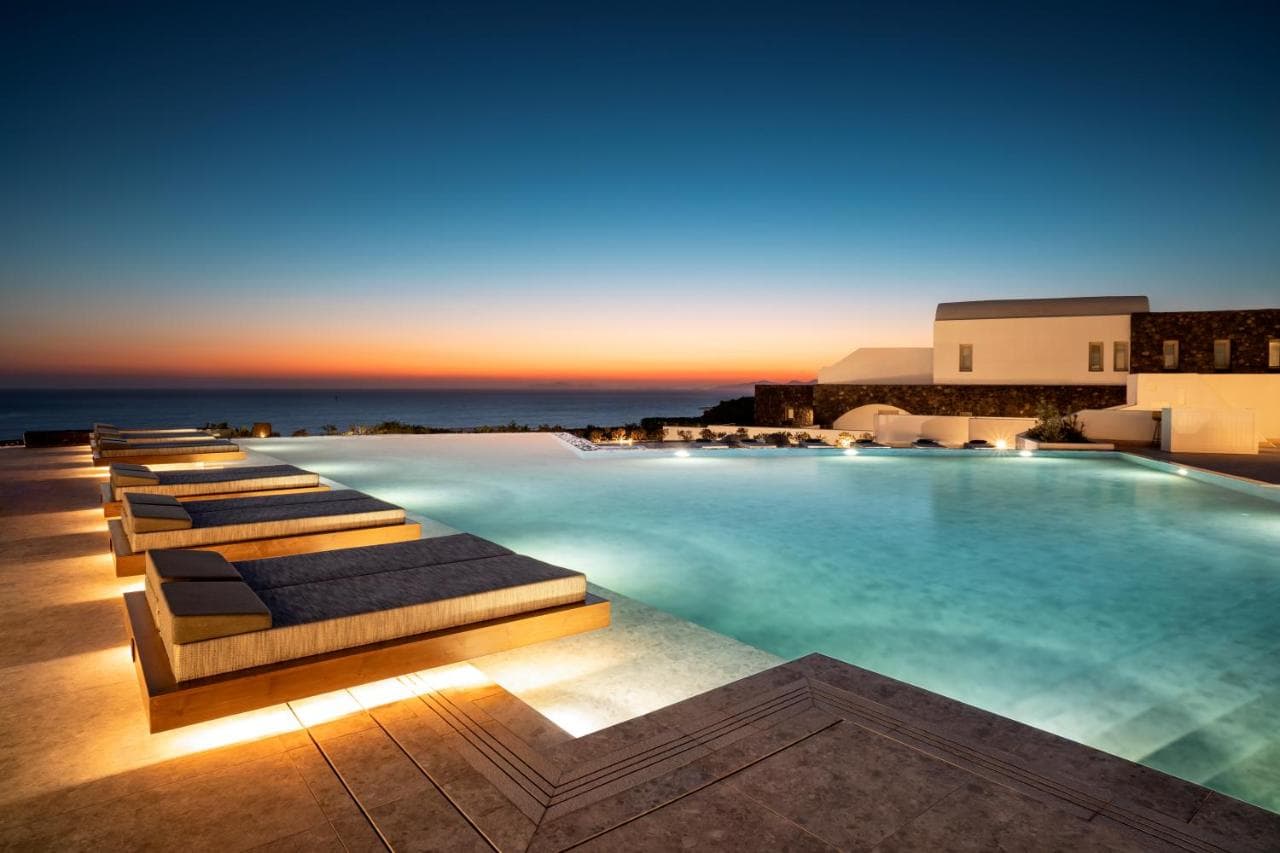 Santo Pure Oia Suites & Villas main view