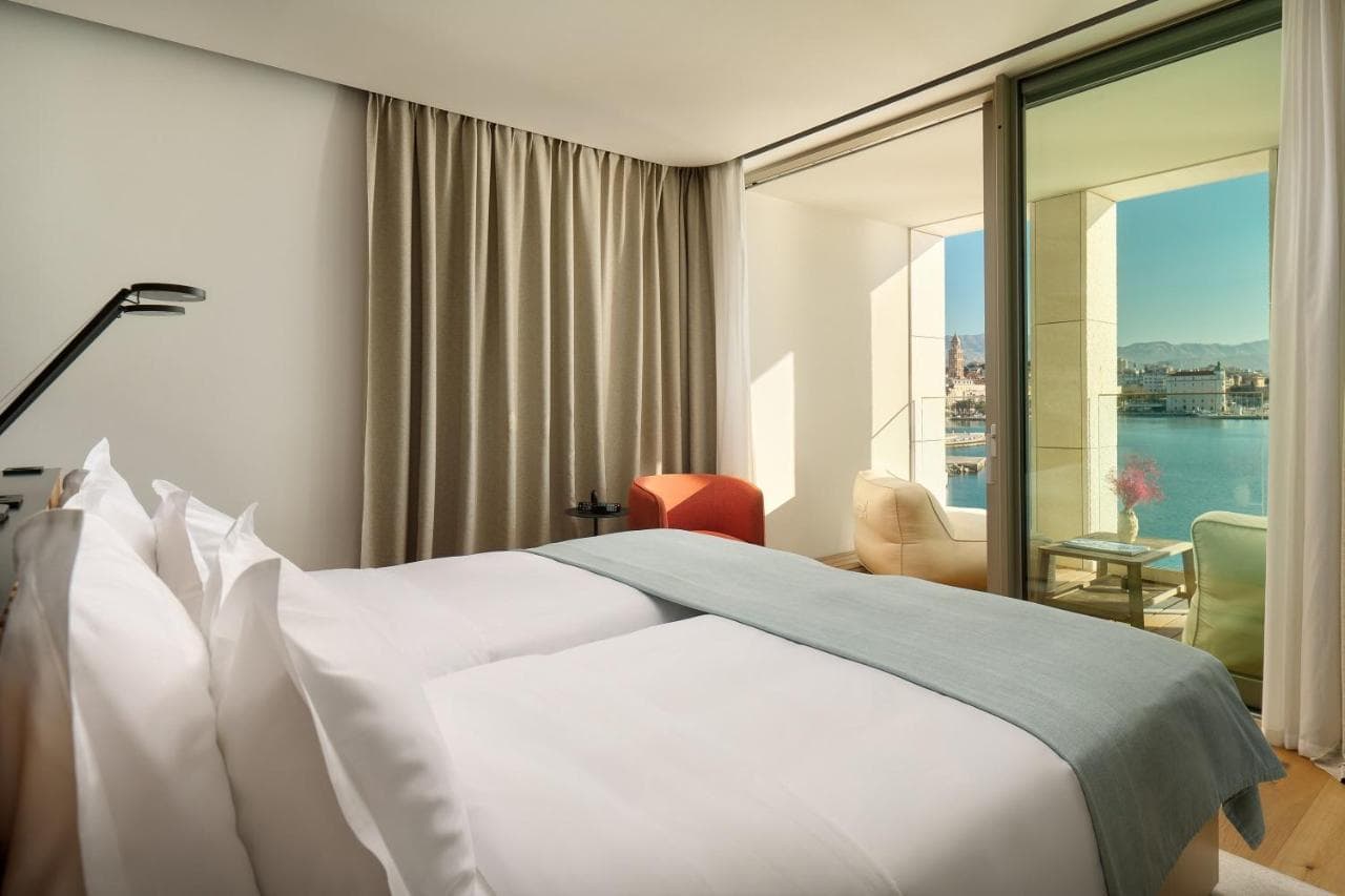 Hotel Ambasador view 7