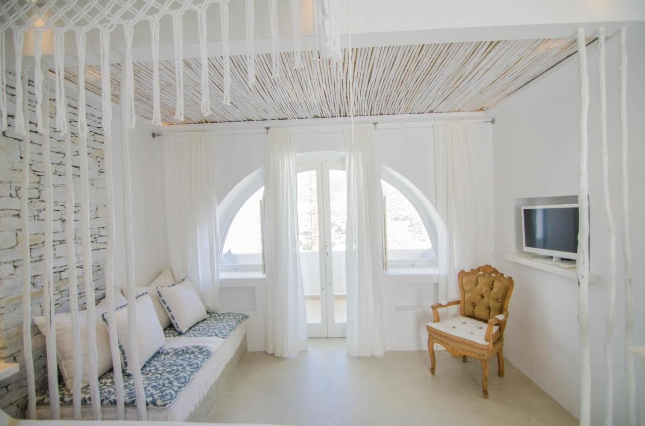 Levantes Ios Boutique Hotel view 6