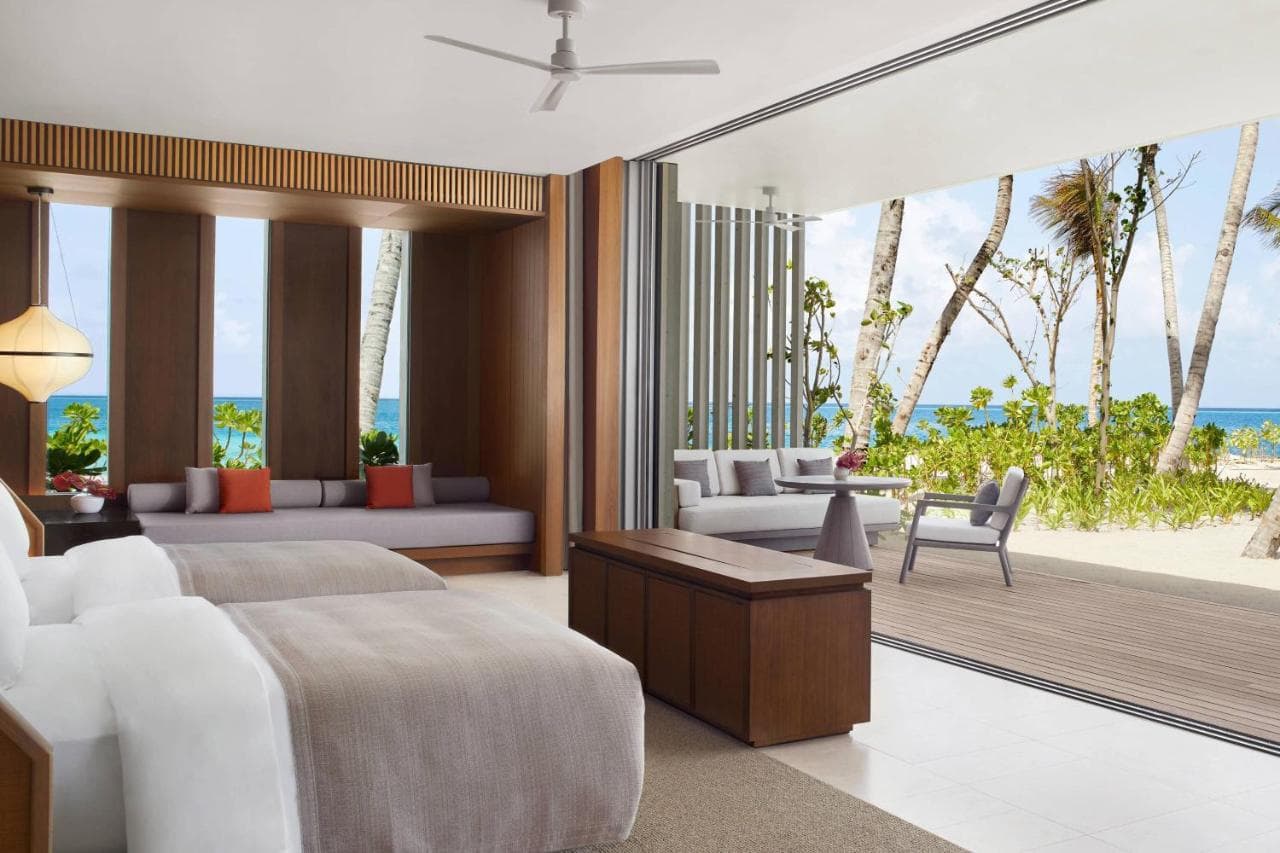 The Ritz-Carlton Maldives, Fari Islands view 2