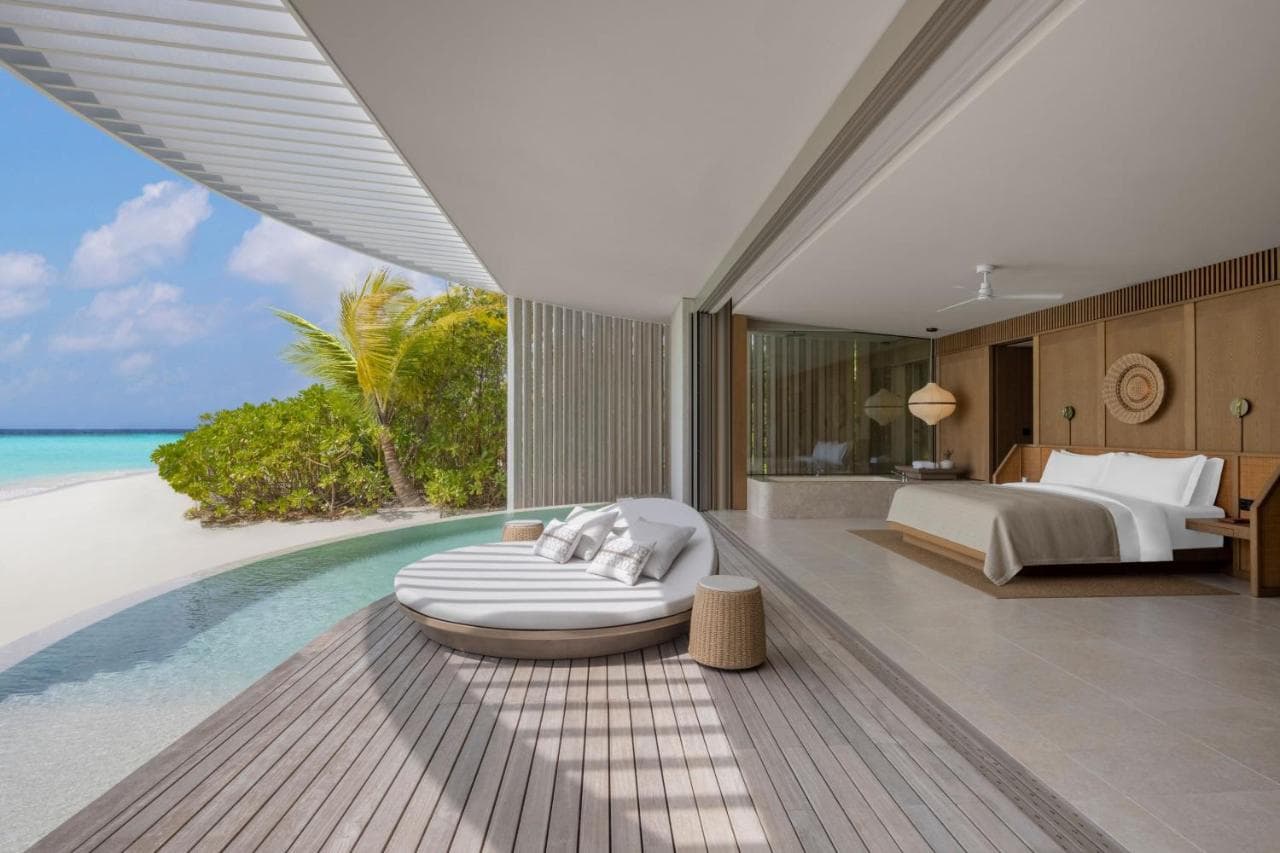The Ritz-Carlton Maldives, Fari Islands view 8