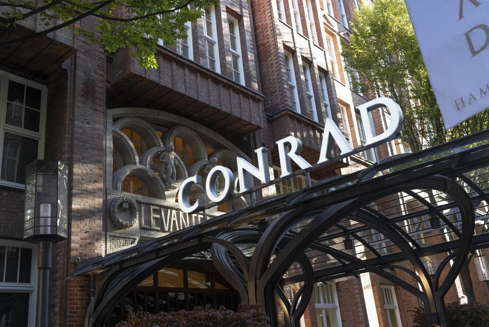 Conrad Hamburg – main photo