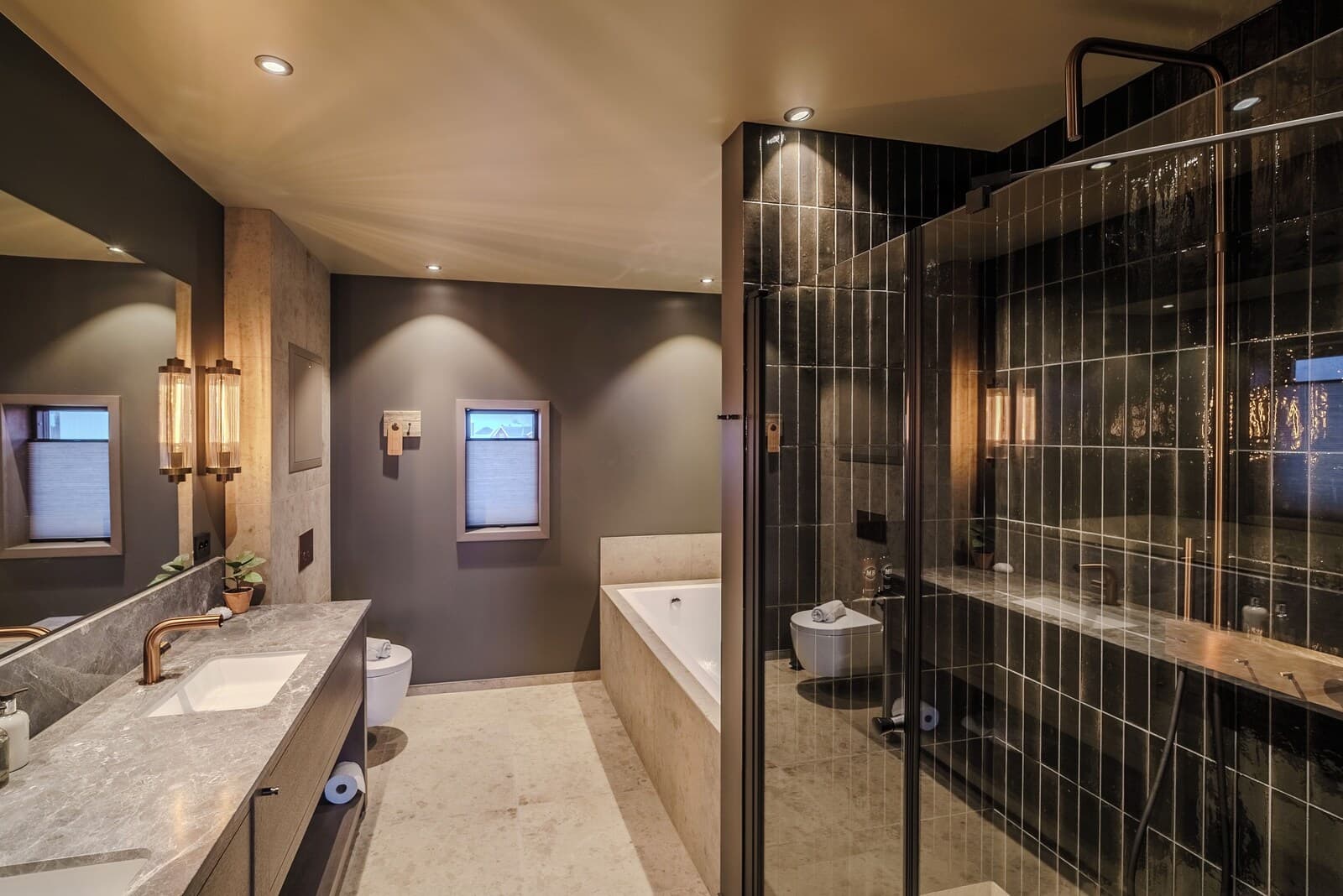 Henningsvær Bryggehotell – photo 3