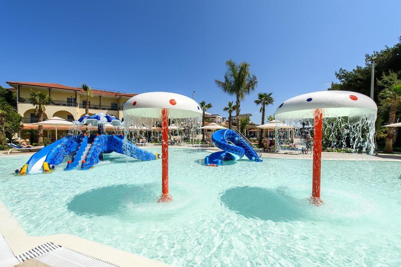 Portes Beach Hotel – photo 5
