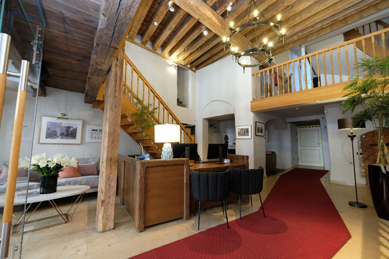 The Three Sisters Hotel – photo 6