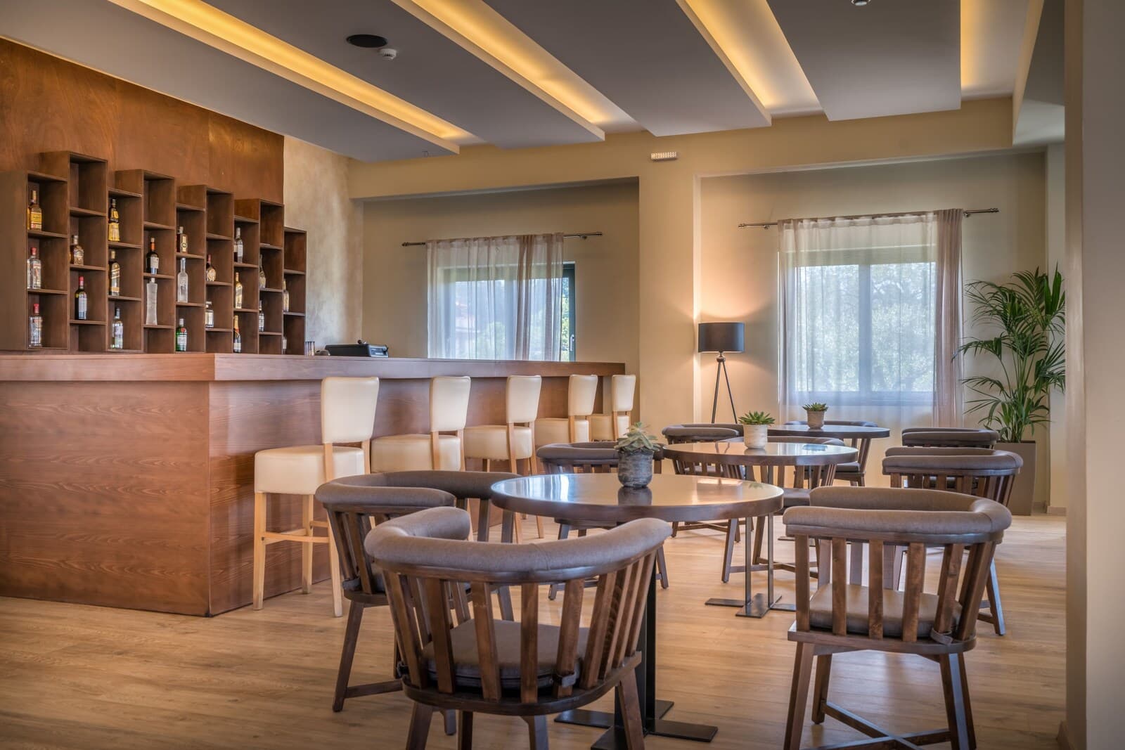 Elegance Luxury Executive Suites - Adults Only – photo 7
