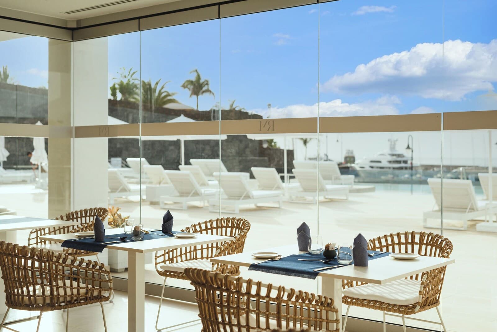 Royal Marina Suites Boutique Hotel – photo 8