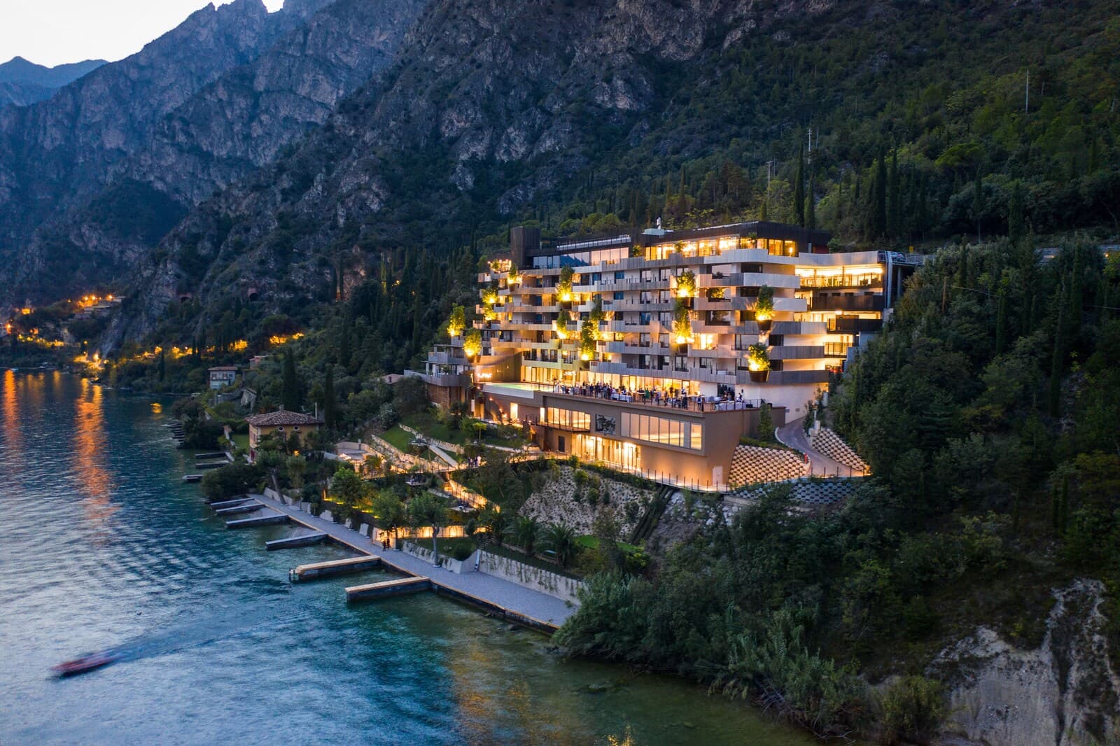 EALA My Lakeside Dream – main photo