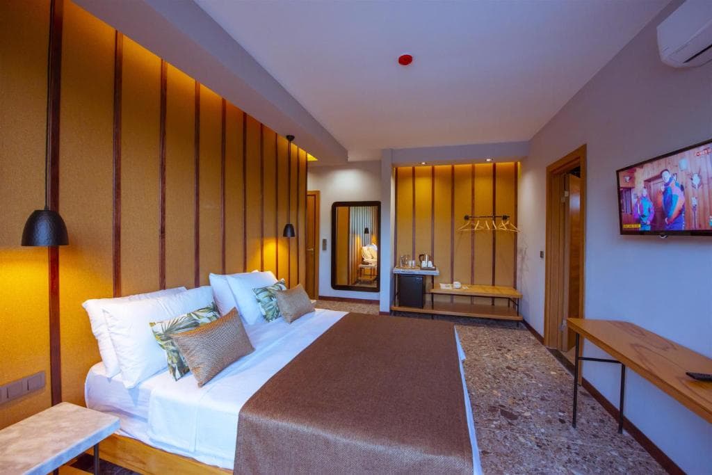 Arwen Hotel view 5