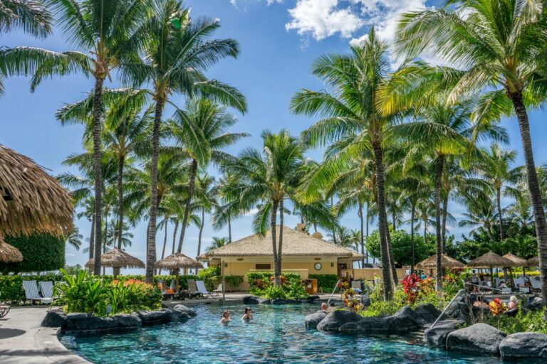 7 Stunning Hawaii Resorts For The Perfect Holiday